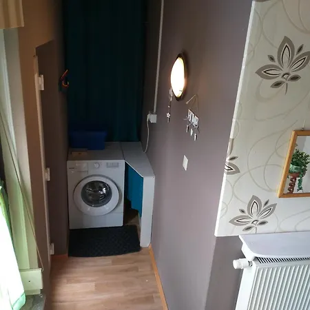 Zwei Schlafzimmer- Betten In Komforthoehe شقة