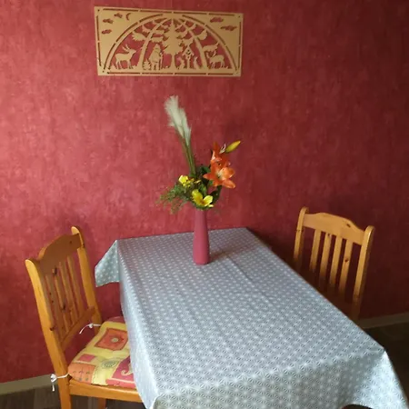 Zwei Schlafzimmer- Betten In Komforthoehe Apartment